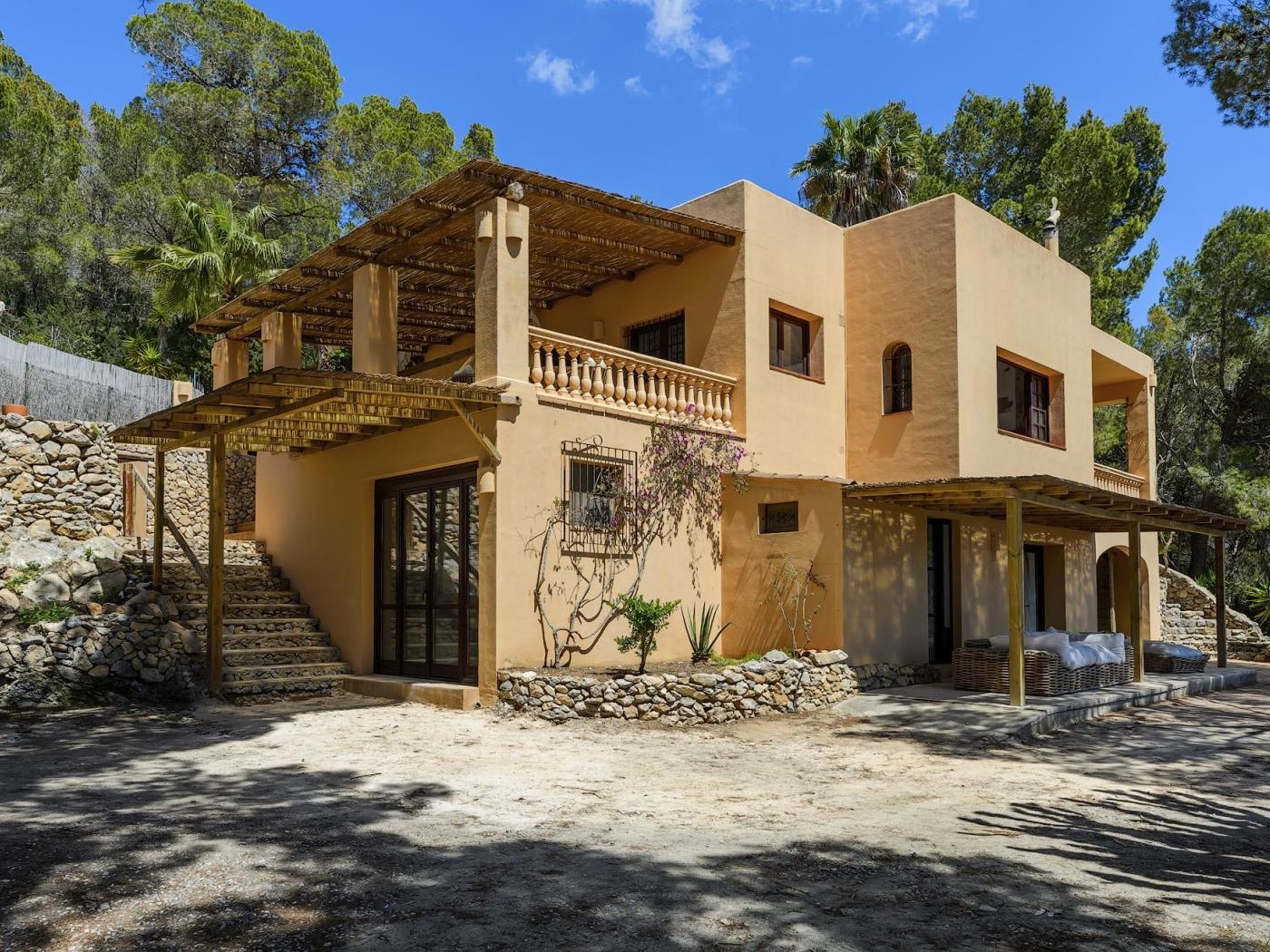 Villa de Montaña gran piscina in Sant Josep de sa Talaia