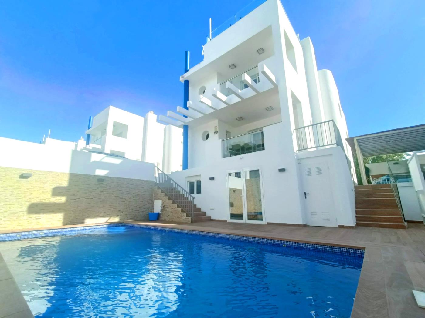 Hermosa villa con vistas al mar en Sant Josep de sa Talaia