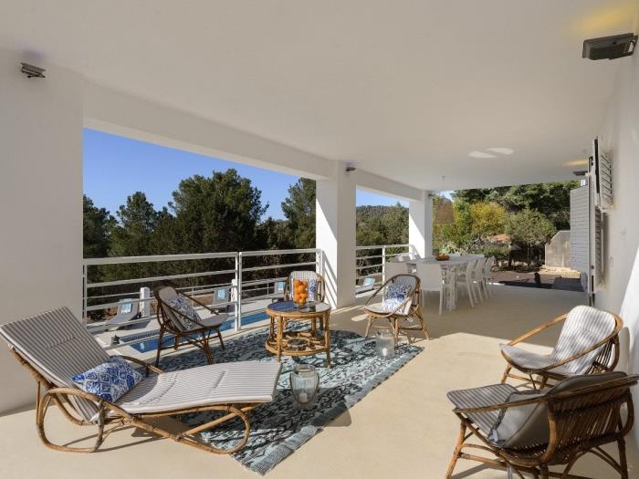 Villa con piscina y vistas al mar en Sant Josep de sa Talaia