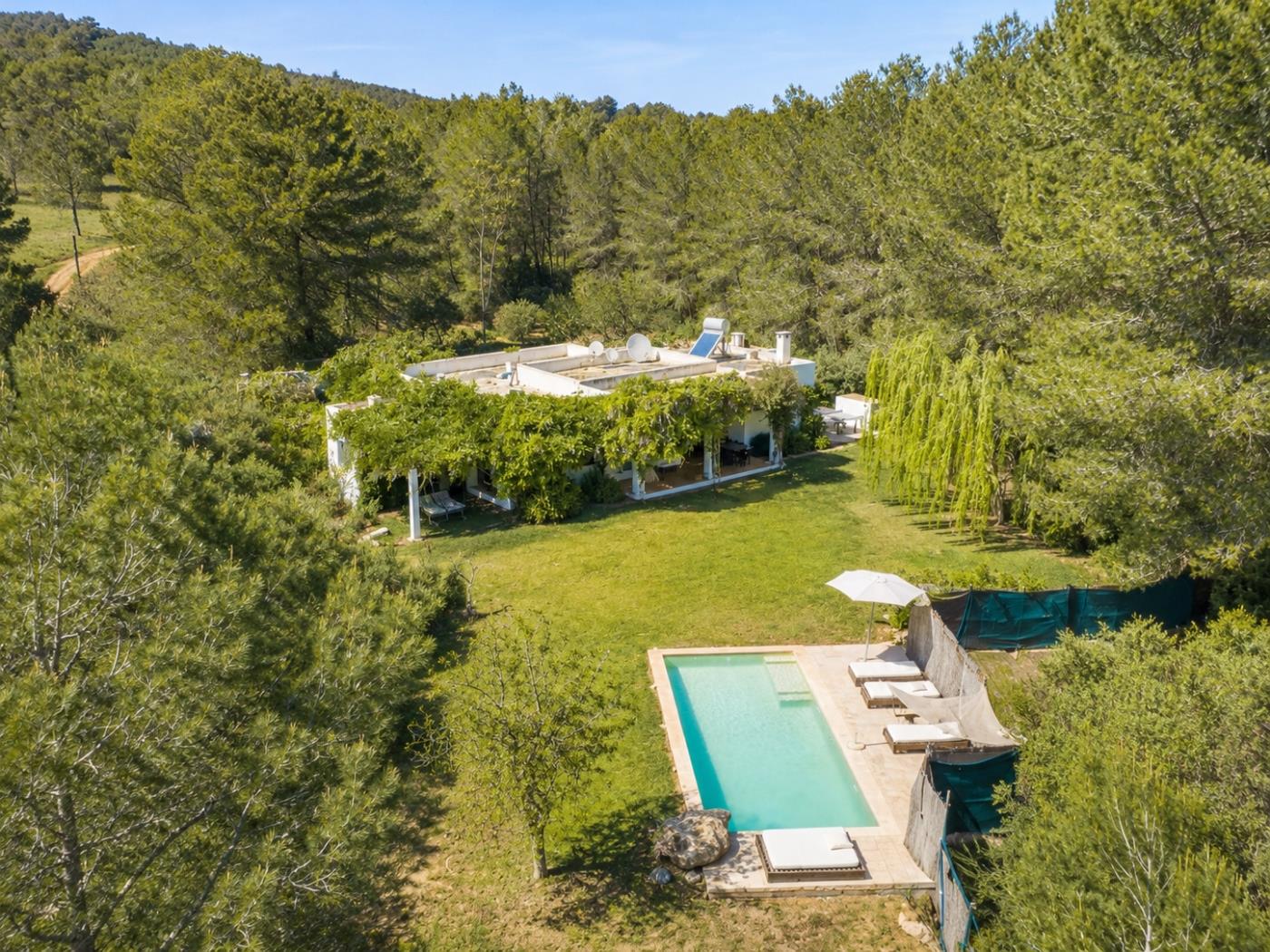 Can Llum - Casa de campo con piscina Santa Gertrudis en San Llorenç de Balafia