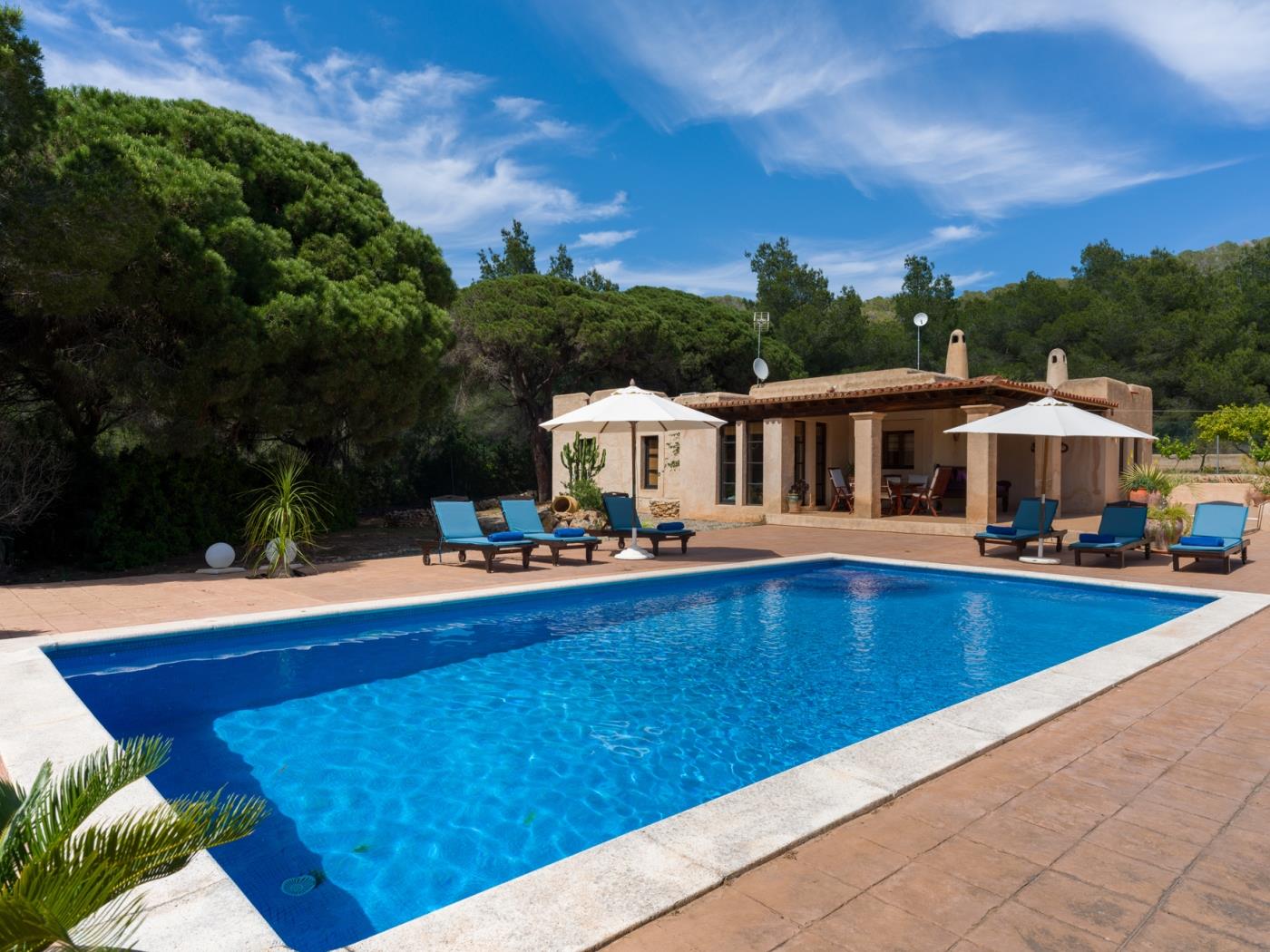 Can Mabel - Casa de campo con piscina cerca de la ciudad de Ibiza en Nostra Senyora de Jesus