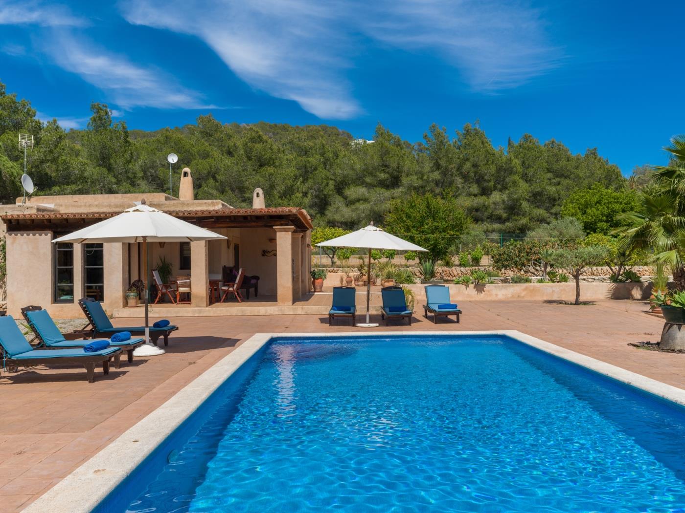 Can Mabel - Casa de campo con piscina cerca de la ciudad de Ibiza en Nostra Senyora de Jesus