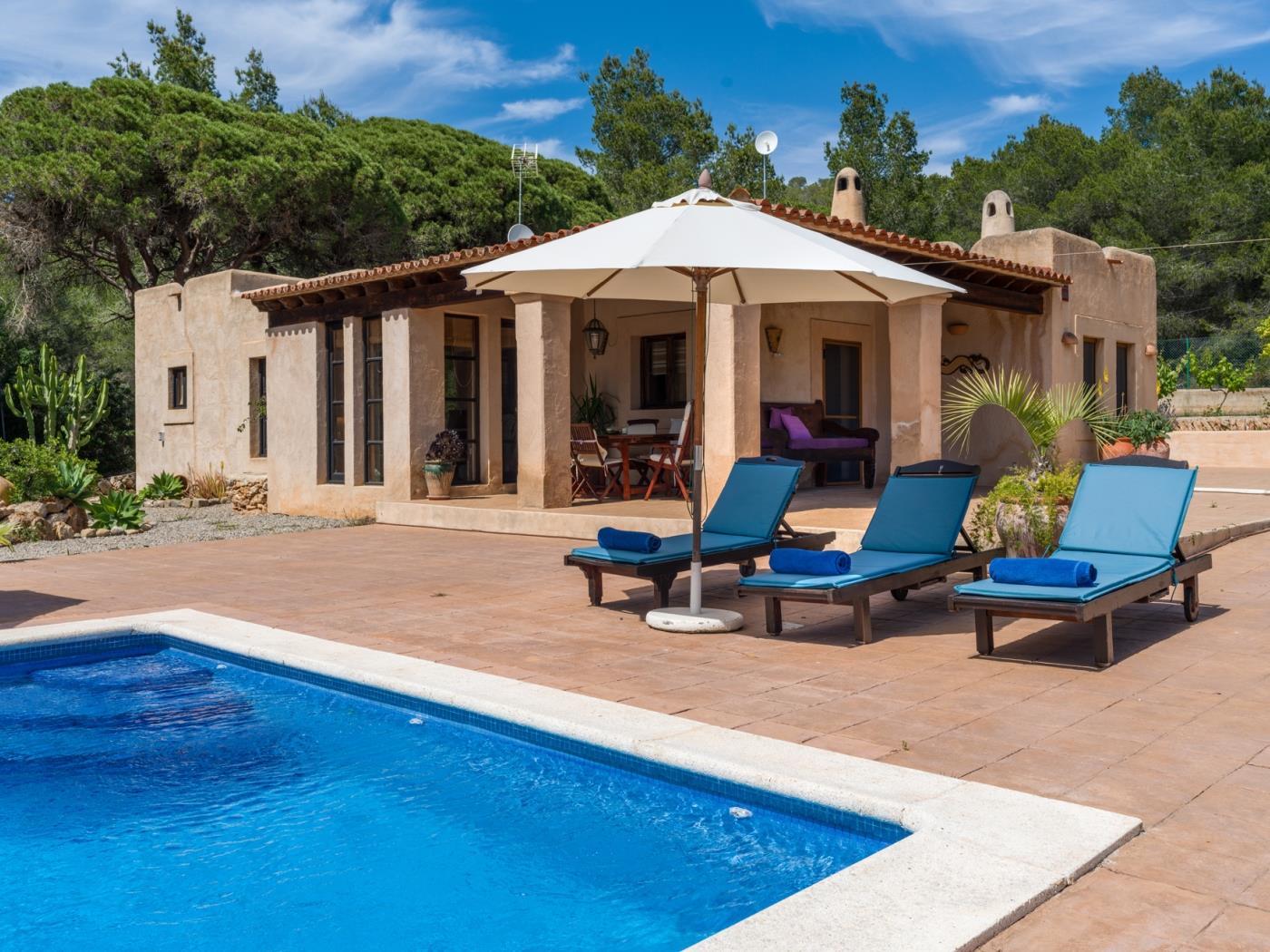 Can Mabel - Casa de campo con piscina cerca de la ciudad de Ibiza en Nostra Senyora de Jesus