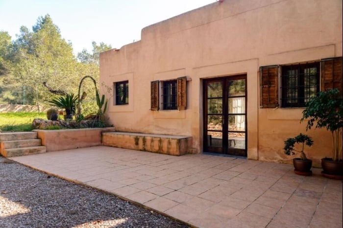 Casa de campo con piscina cerca de la ciudad de Ibiza en Nostra Senyora de Jesus