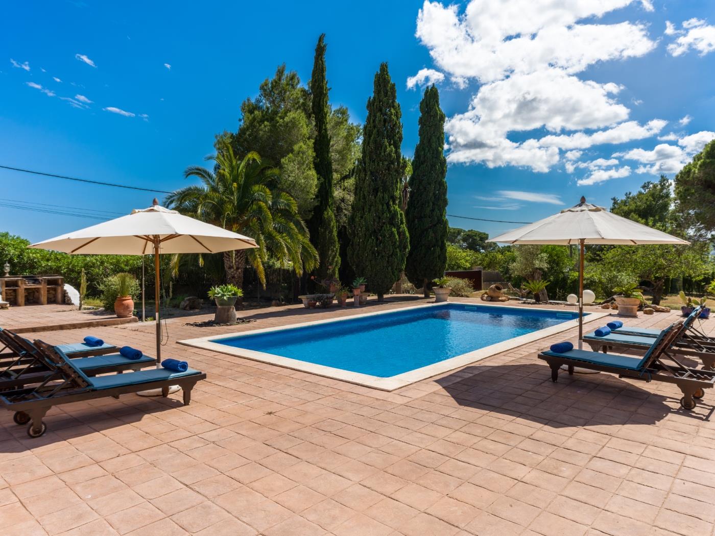Can Mabel - Casa de campo con piscina cerca de la ciudad de Ibiza en Nostra Senyora de Jesus