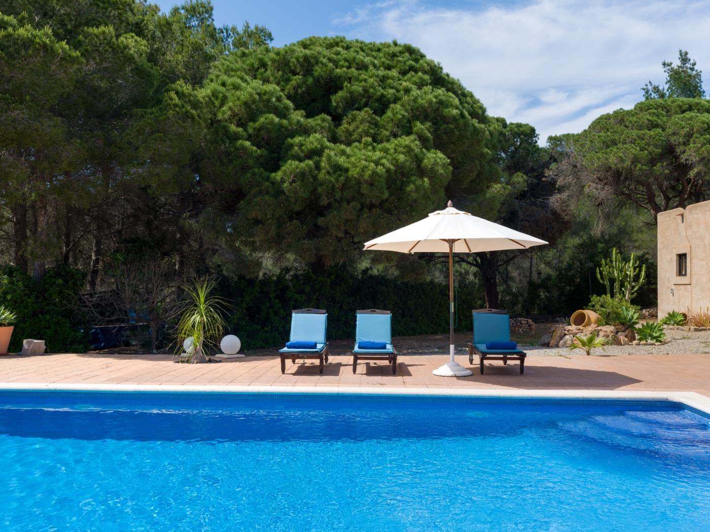 Can Mabel - Casa de campo con piscina cerca de la ciudad de Ibiza en Nostra Senyora de Jesus