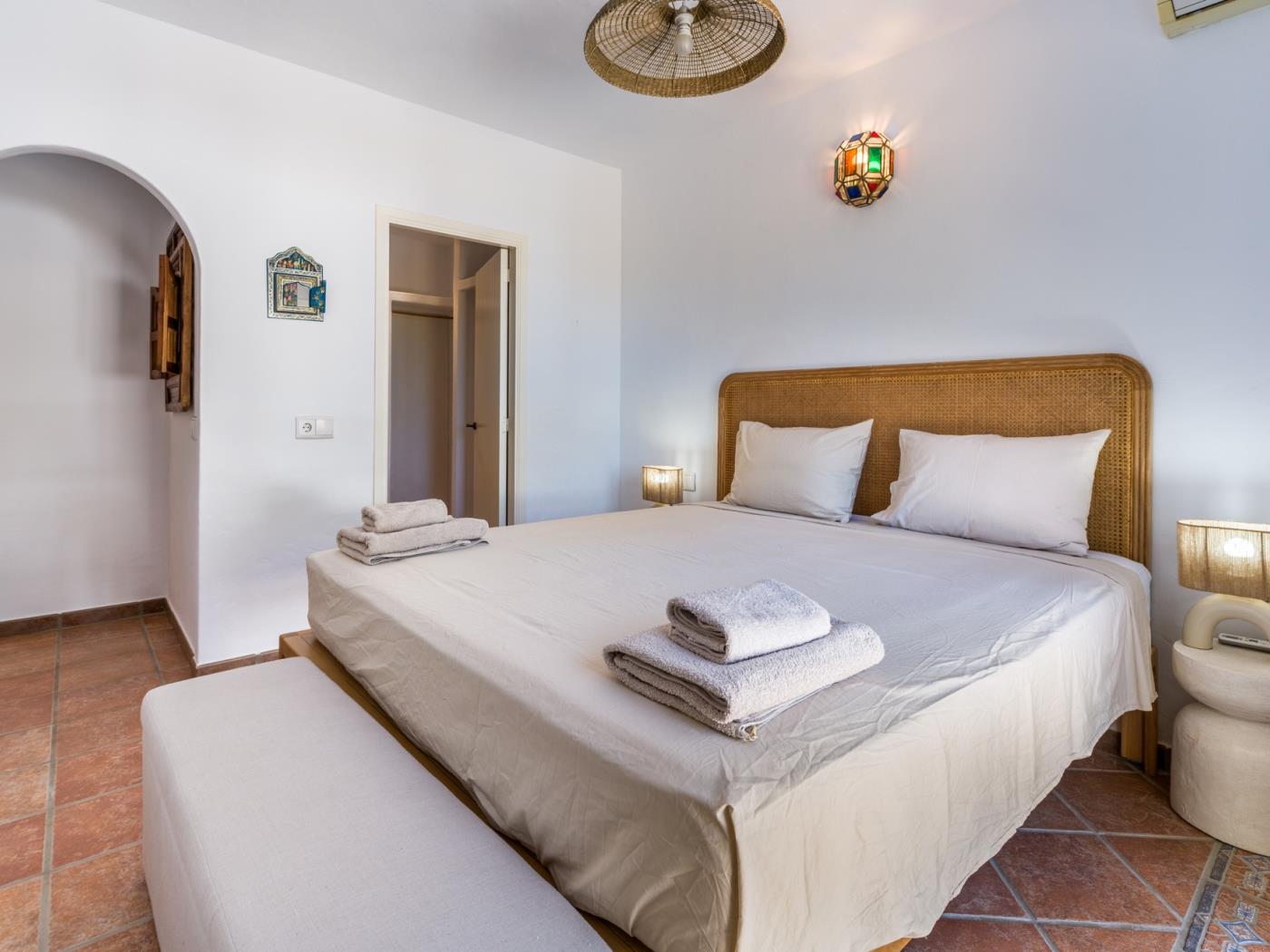 Can Rafalet – House with pool Cala Vadella in Sant Josep de sa Talaia