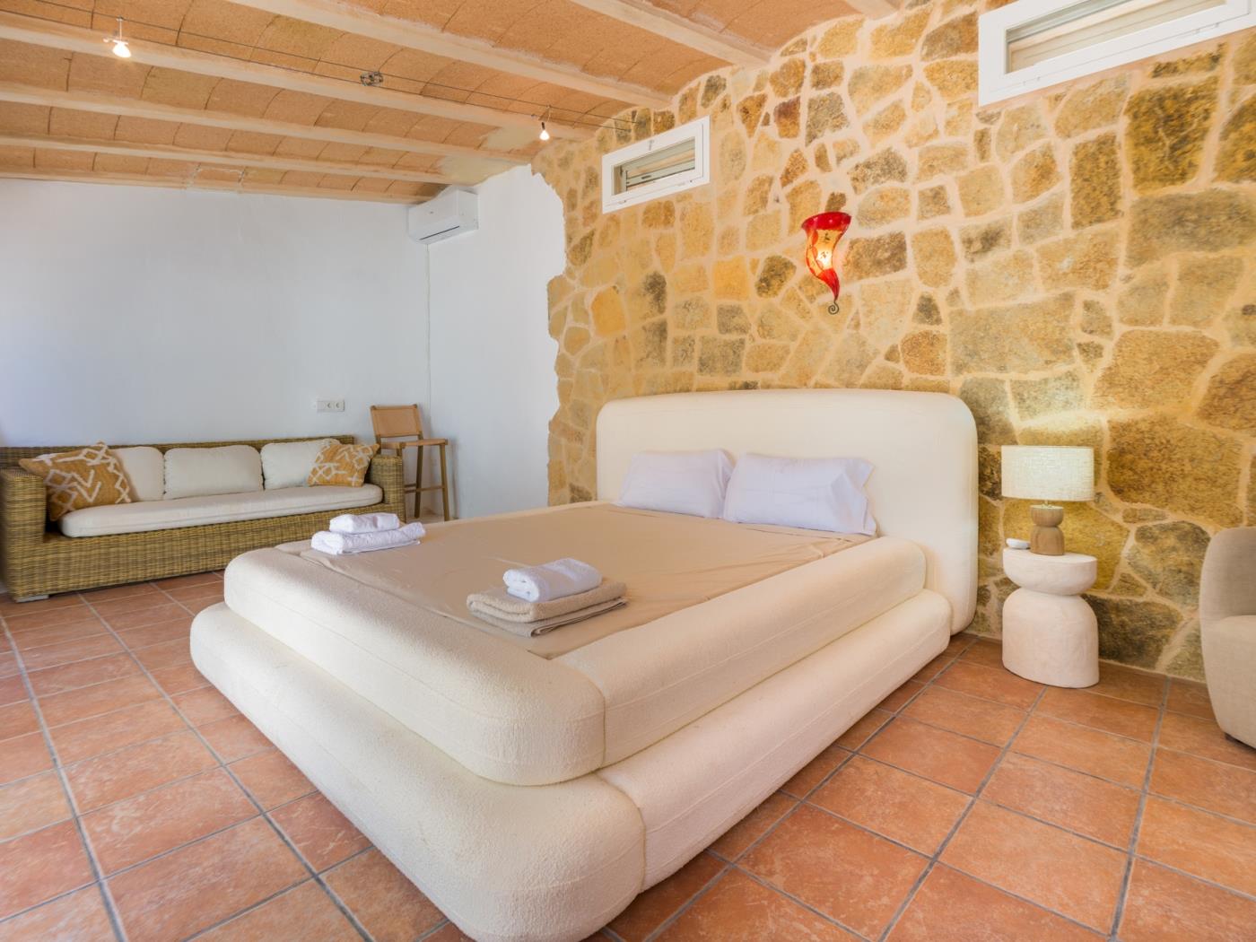 Can Rafalet – House with pool Cala Vadella in Sant Josep de sa Talaia