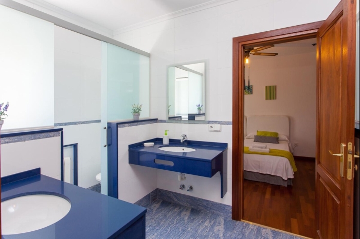 Villa Esgueva - Seaview Villa in Port des Torrent in Sant Josep de sa Talaia