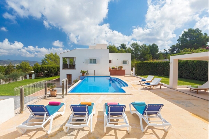 Villa Esgueva - Seaview Villa in Port des Torrent in Sant Josep de sa Talaia