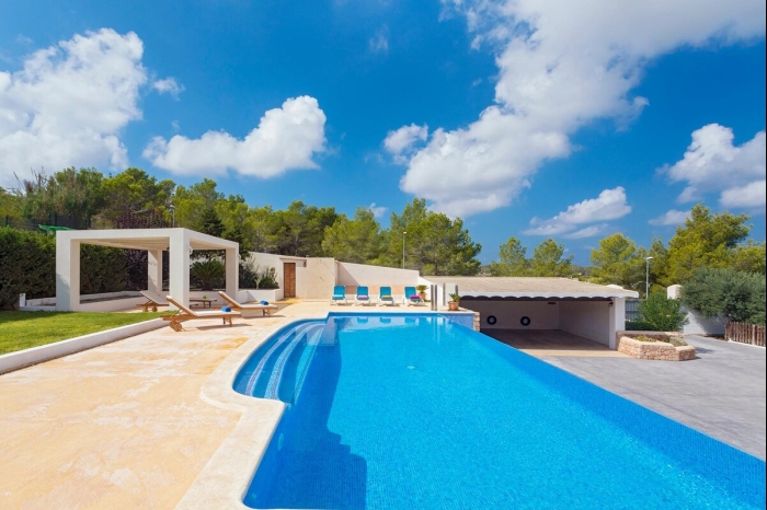 Villa Esgueva - Seaview Villa in Port des Torrent in Sant Josep de sa Talaia