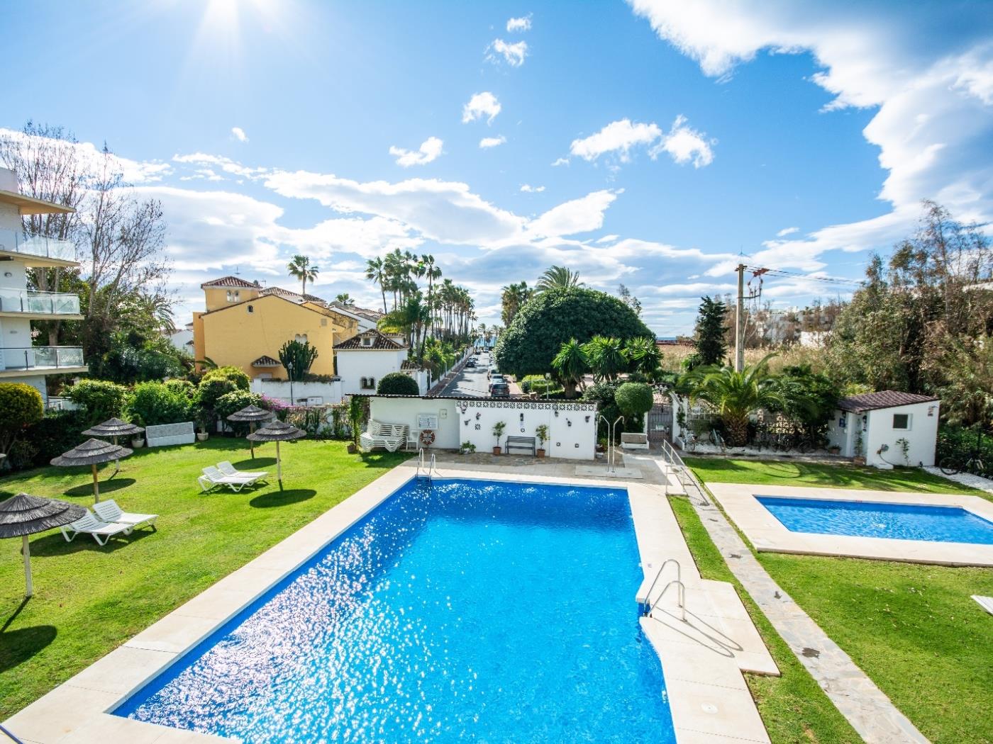 CALM - In the beach, with pool, in the Golden Mile