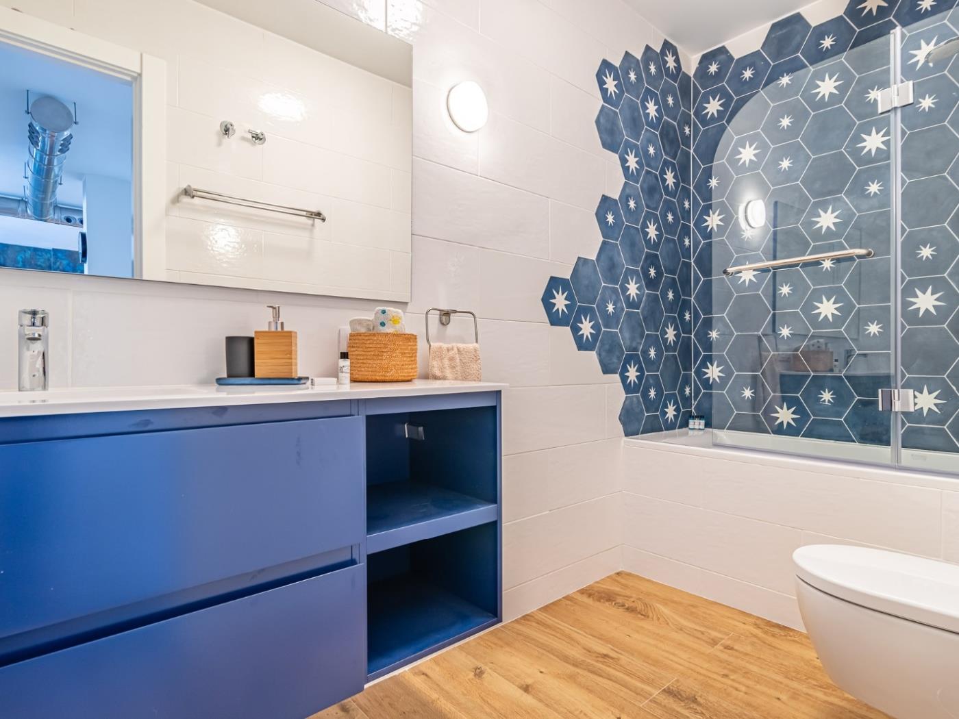 UNIQUE - Penthouse close to the beach, with pool, in the Golden Mile