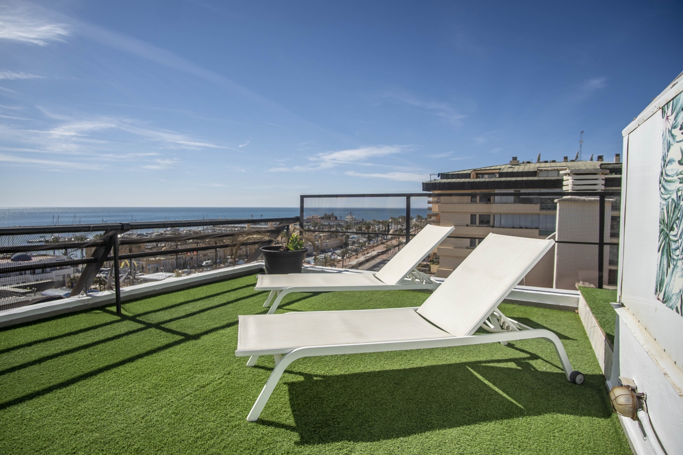 PORTONOVO - Unique penthouse close to the beach in Fuengirola