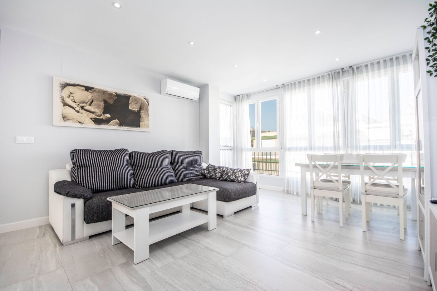 BRIGHTFUL - newly renovated apartment in Fuengirola