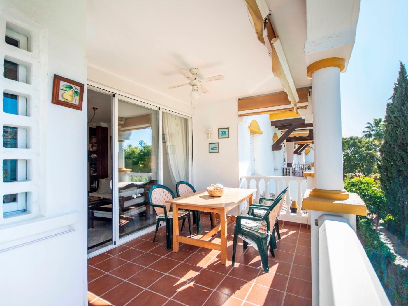 SERENITY - Sea views, close to the beach and pool in the Golden Mile