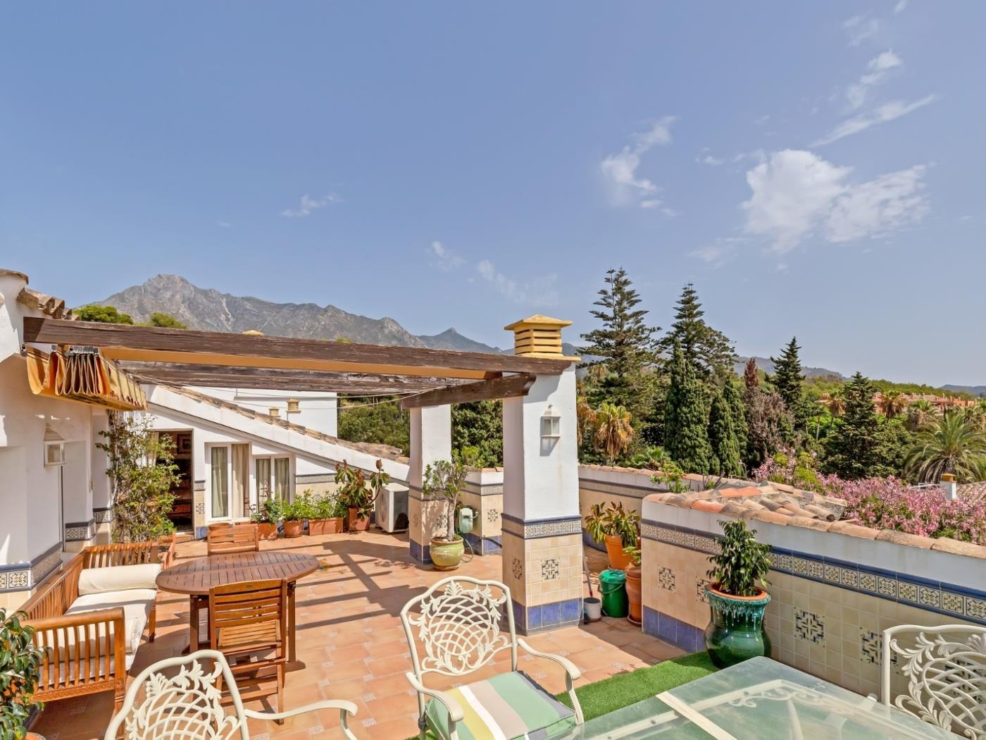 PRIVILEGE - Probably the best views, close to the beach, in the Golden Mile