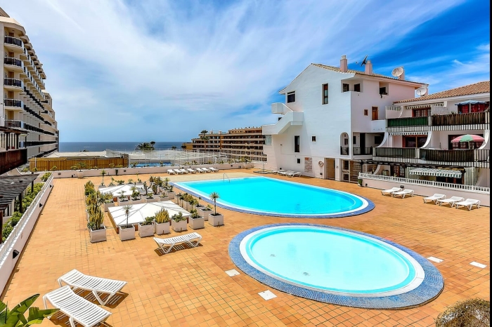 Apartamento con vistas de piscina in the heart of Costa Adeje in Costa Adeje