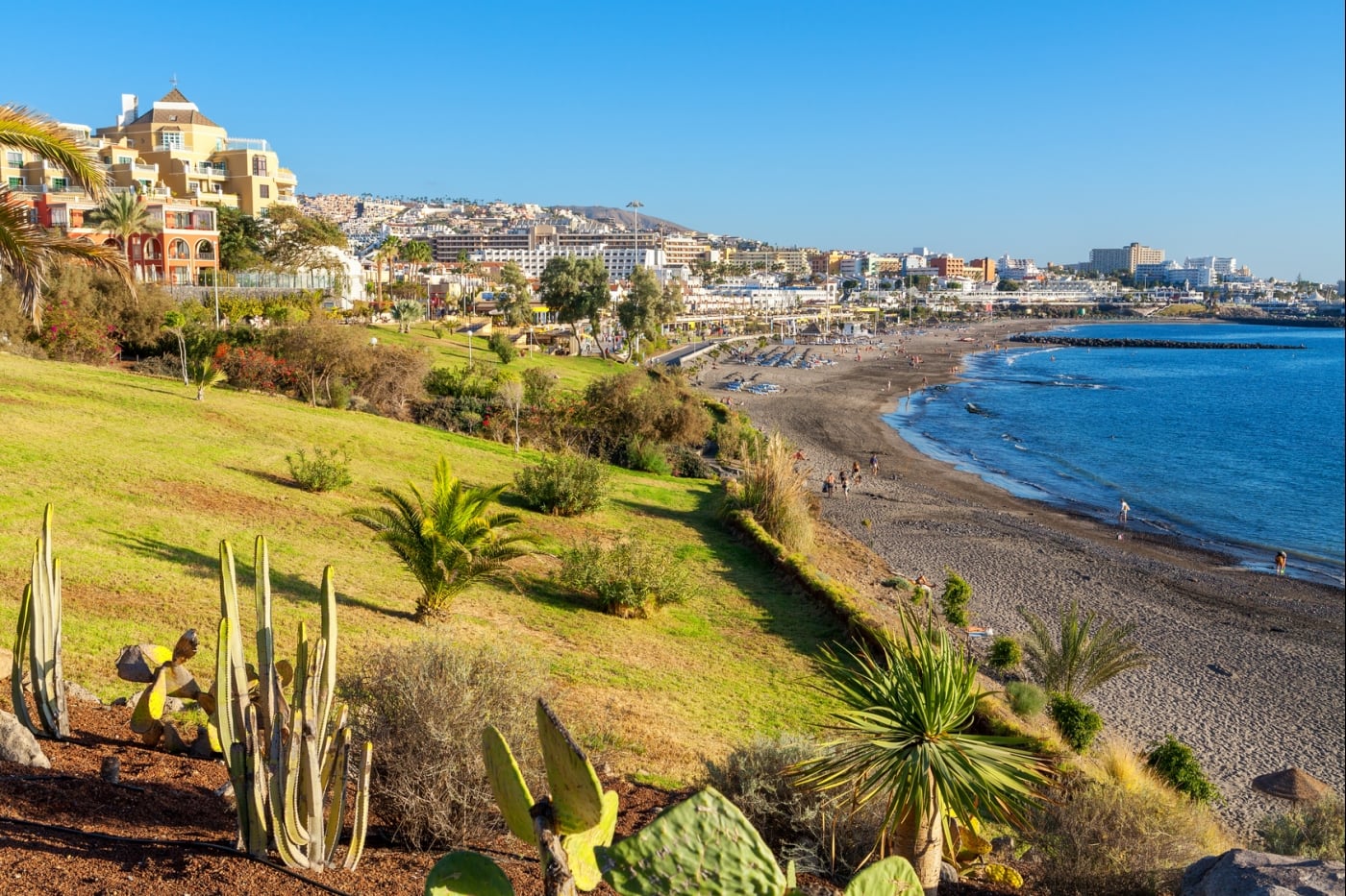 Апартамент с видом на бассейн в самом сердце Коста-Адехе b Costa Adeje