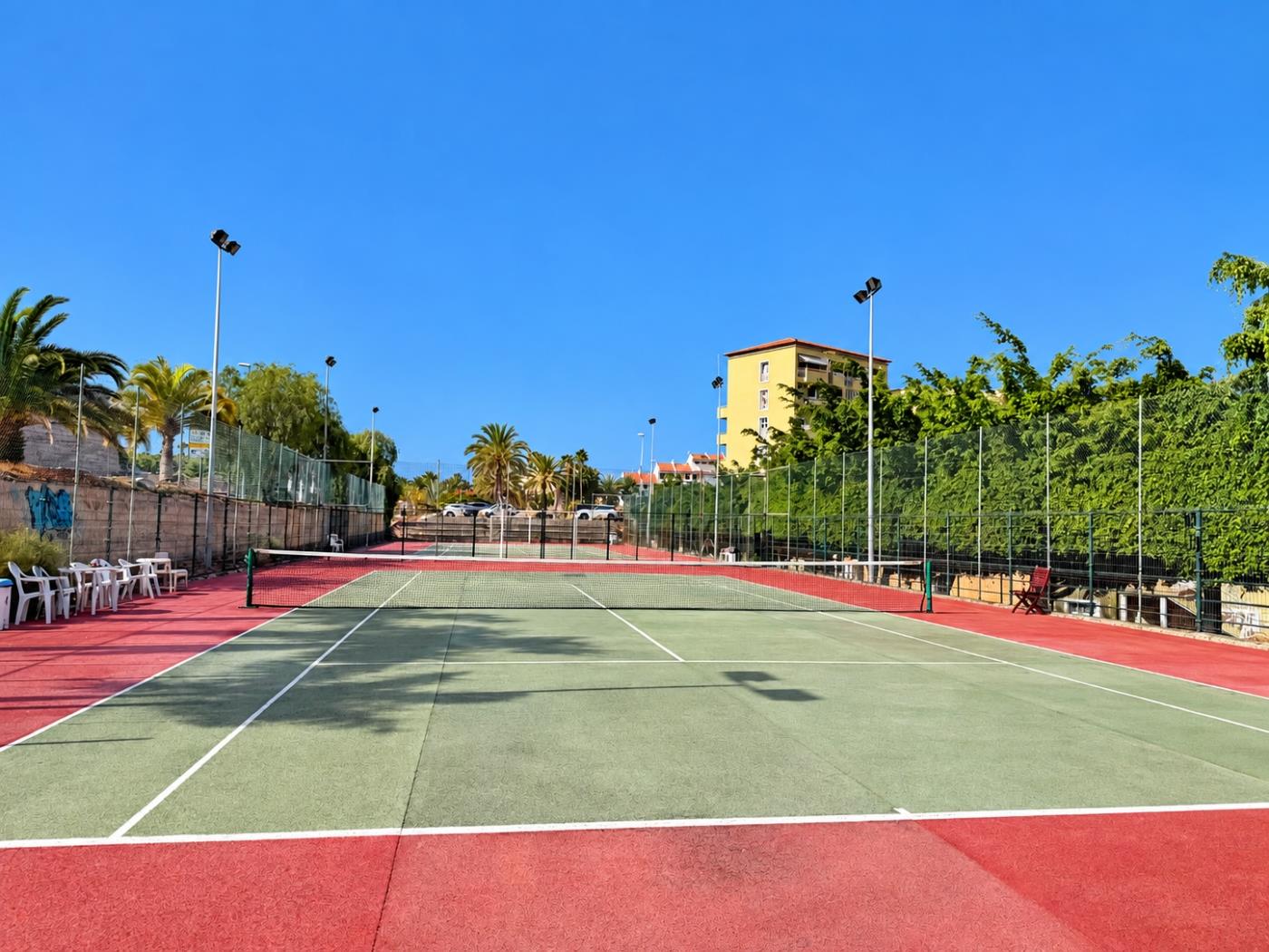 Апартаменты в комплексе Orlando рядом с пляжами и парками b Costa Adeje