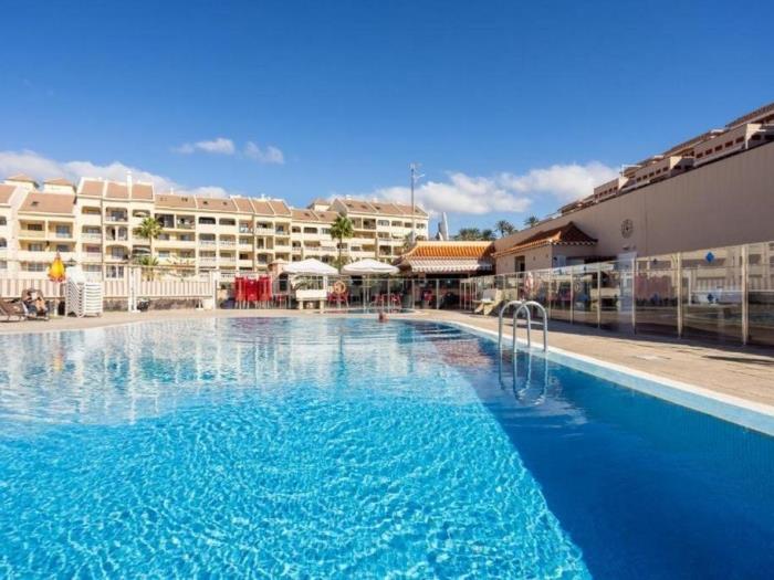 Apartamento en planta alta con vista panorámica en Los Cristianos en Los Cristianos