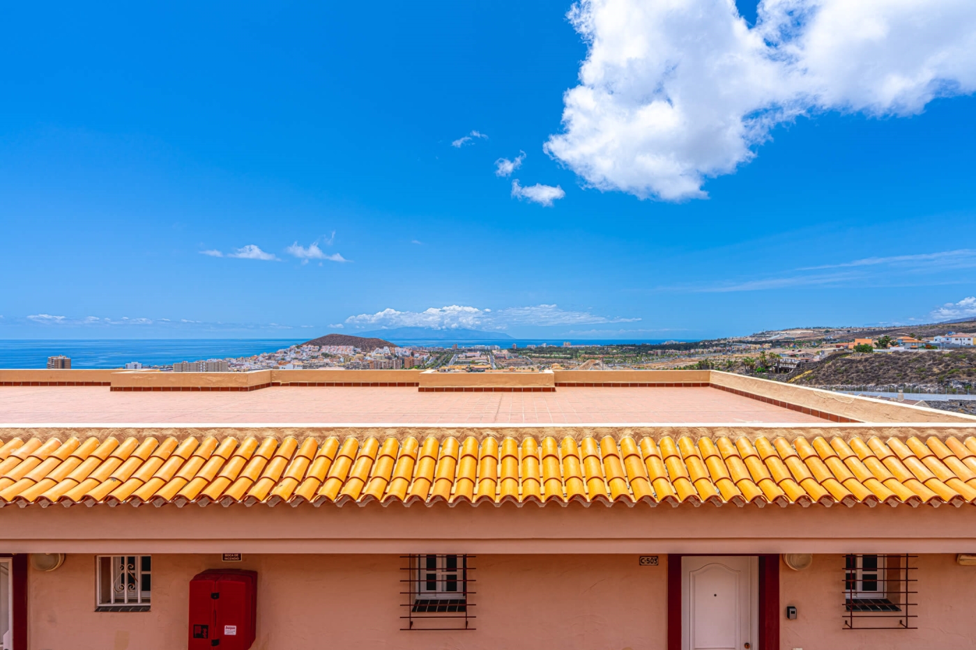 Apartamento con vistas a la última planta en Los Cristianos