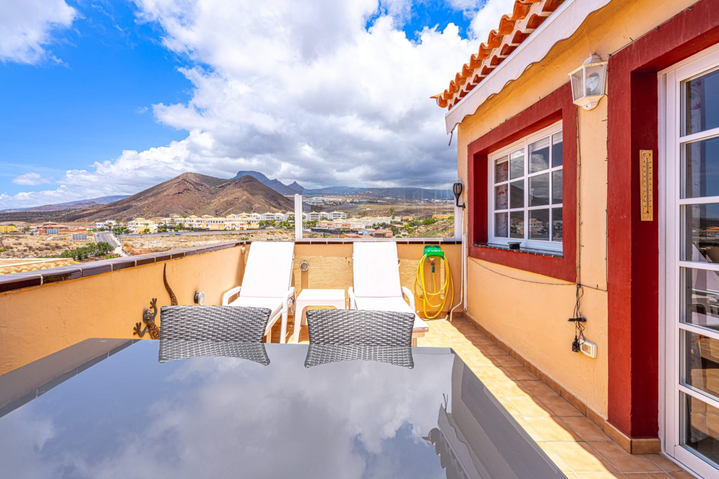 Apartamento con vistas a la última planta en Los Cristianos