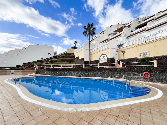 Oasis San Eugenio b Adeje