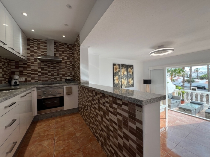 Oasis San Eugenio b Adeje