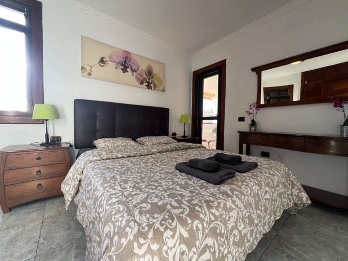 Paloma Sunset Suites b Los Cristianos