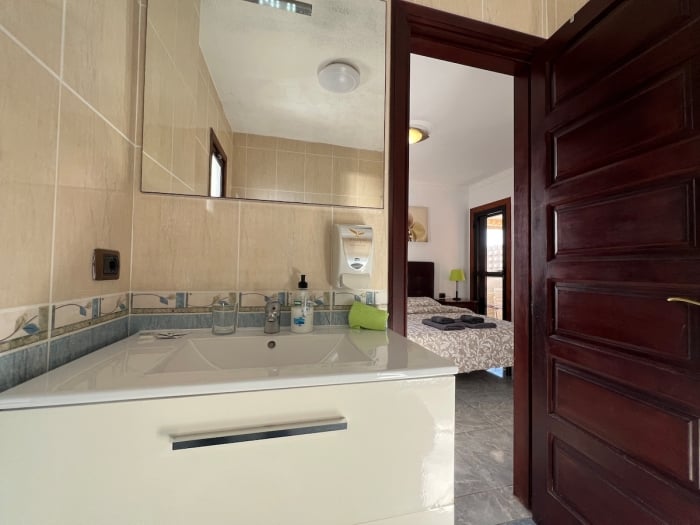 Paloma Sunset Suites b Los Cristianos