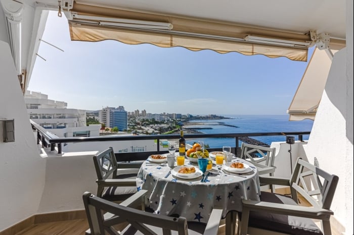 Fantastic view apartment overlooking the ocean in San Eugenio in Costa Adeje