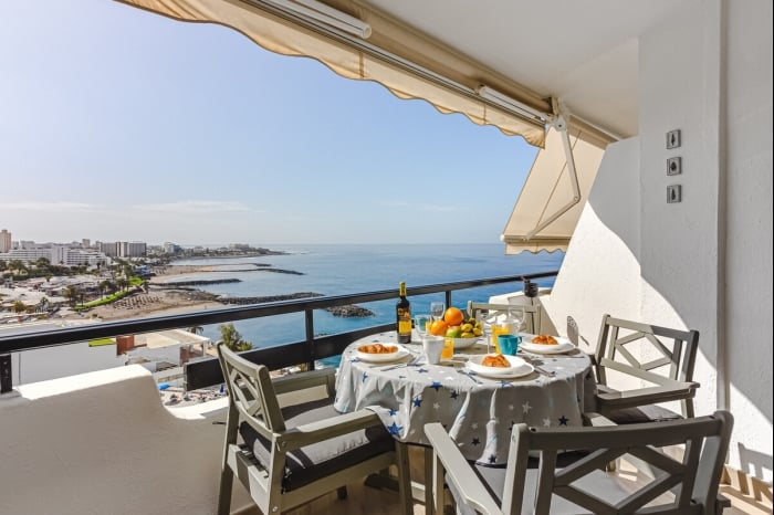 Fantastic view apartment overlooking the ocean in San Eugenio in Costa Adeje