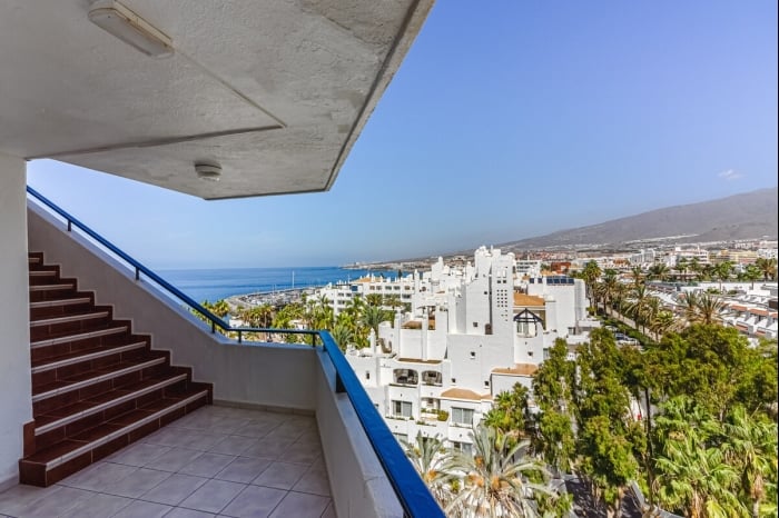 Fantastic view apartment overlooking the ocean in San Eugenio in Costa Adeje