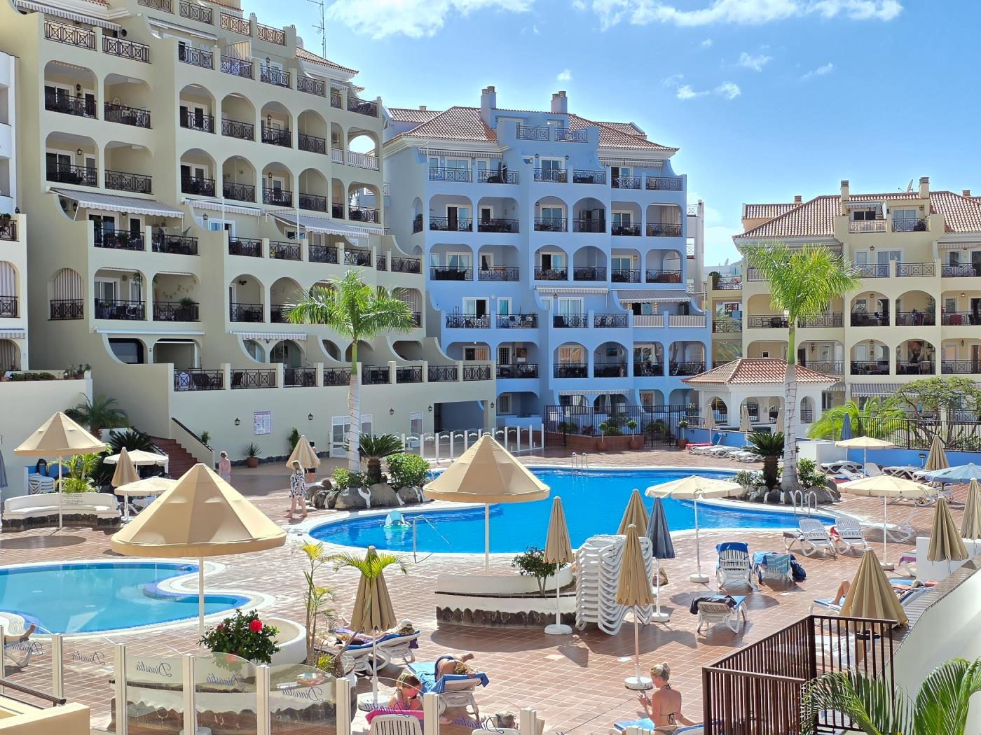 OBSIDIAN DINASTIA in Los Cristianos