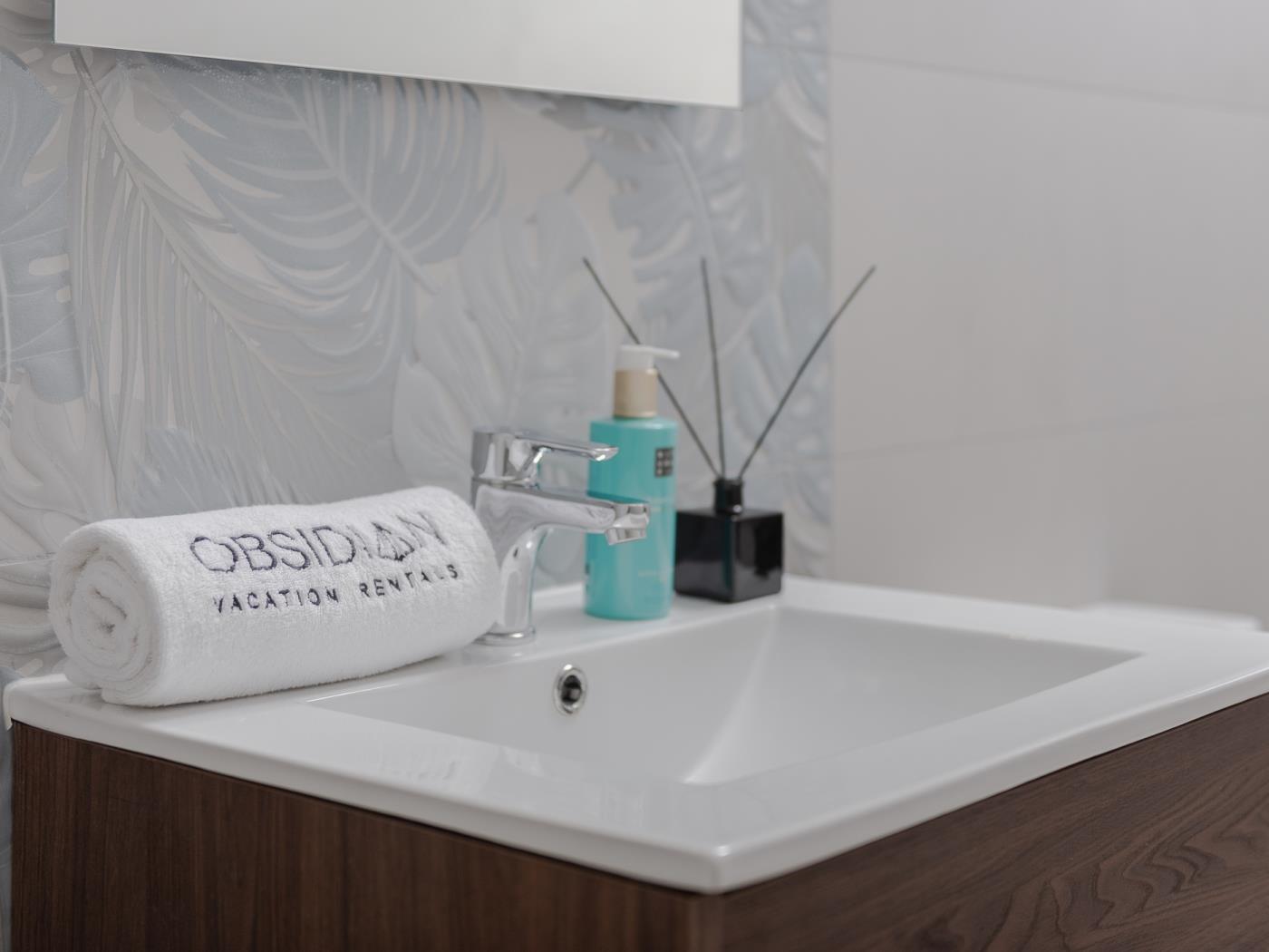 GRANADA PARK PREMIUM APARTMENT in Arona