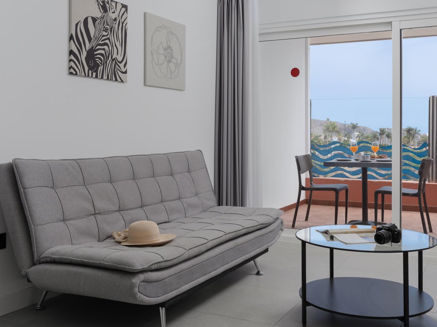 GRANADA PARK ESTUDIO PREMIUM en Arona