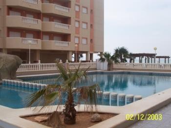 Apartments on the beachfront. Ref.isla grosa-45