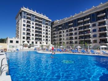 Apartments with pool near the beach Ref.nuria sol a-2