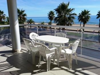 Apartments mit Pool, direkt am Strand. Ref. Pompeya-46