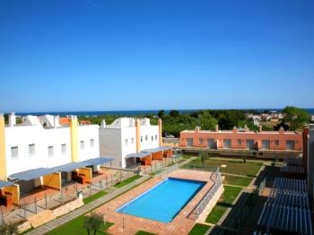 Large houses with terrace and pool for 6 people. Ref.via augusta-6