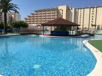 Wohnung mit Schwimmbädern. Ref. PEÑISMAR-I-B26